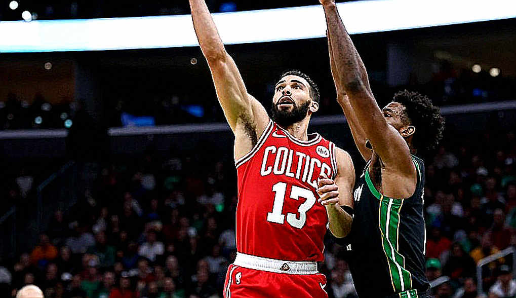 Pablo Laso: 'Chỉ Mike James mới có thể ngăn chặn... Mike James' - Cuộc cách mạng mang tên 'thánh số' tại Efes Pablo Laso: 'Chỉ Mike James mới có thể ngăn chặn... Mike James' - Cuộc cách mạng mang tên 'thánh số' tại Efes
