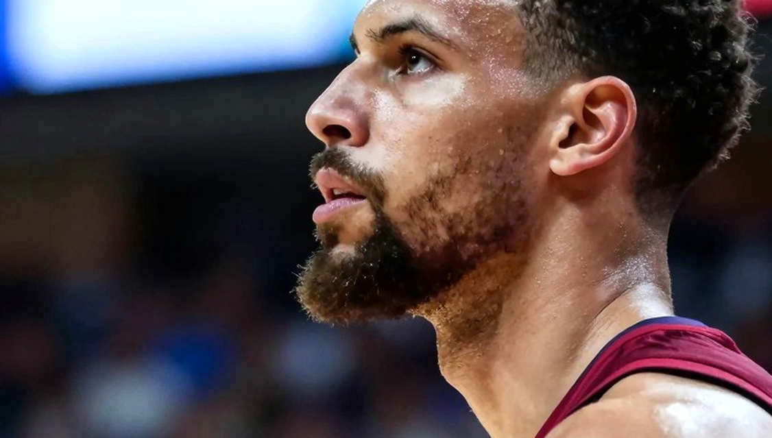 5 giao dịch tệ nhất NBA 5 năm qua: Khi dữ liệu bị bẻ cong bởi cái tôi