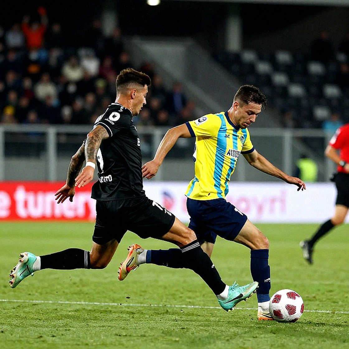 Ezzalzouli trở lại đội hình Betis: Pellegrini có tin tốt, bảng dữ liệu thì chưa Ezzalzouli trở lại đội hình Betis: Pellegrini có tin tốt, bảng dữ liệu thì chưa